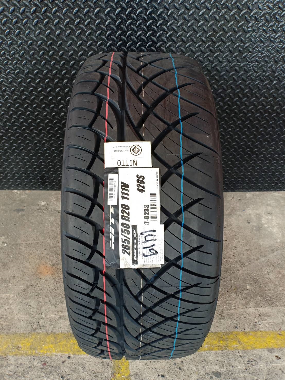 ยางใหม่ NITTO NT420S 265/50-20 เส้น 5500 ปกติ 7500