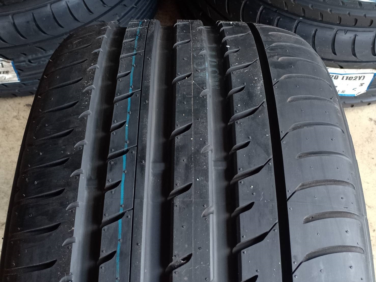 ยางใหม่ TOYO T1SPORT 275/35-20 เส้น 3900 ปกติ 12000