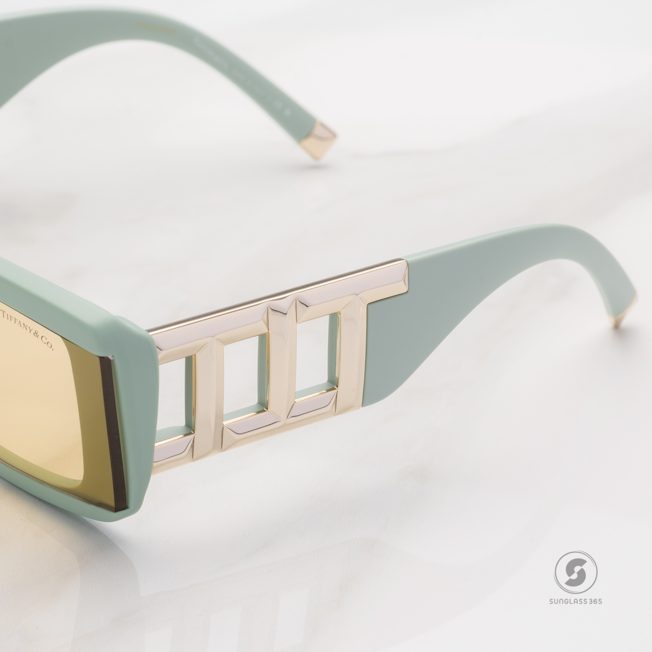 แว่นกันแดด TIFFANY & Co. TF4197 8365/8