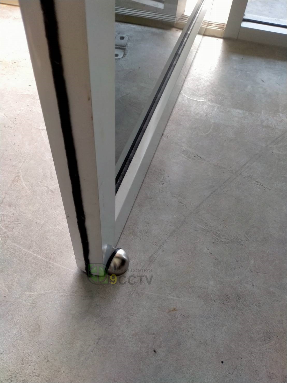 กันชนประตู กันประตูเปิดค้าง แบบติดพื้น ยี่ห้อ HAFELE