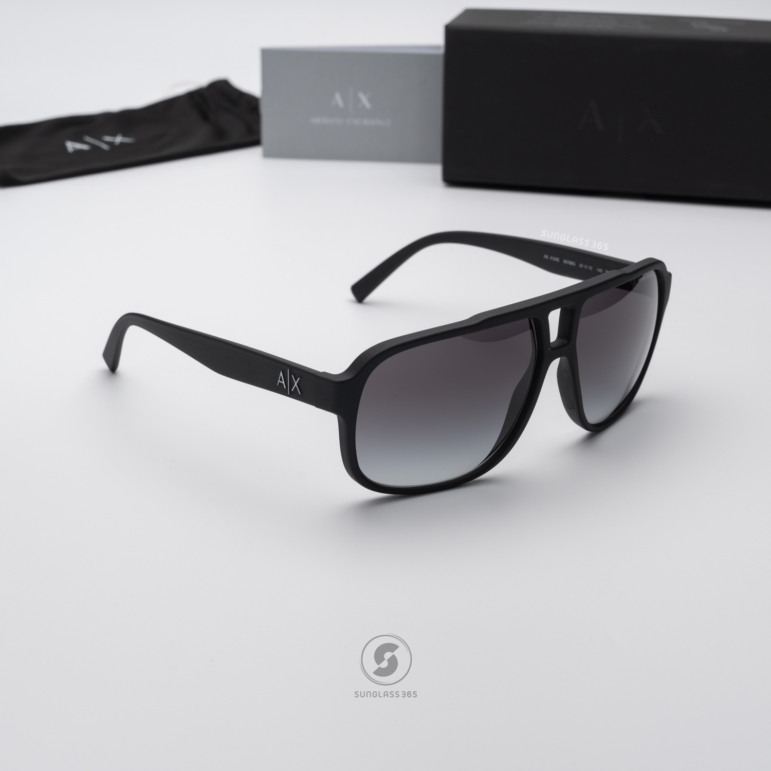 แว่นกันแดด Armani Exchange 0AX4104S 80788G