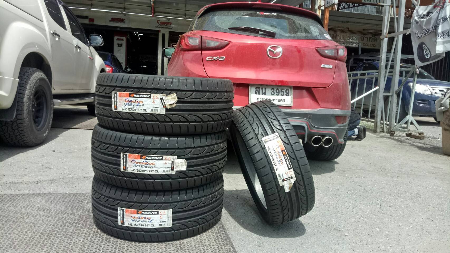 ยางใหม่ HANKOOK V12EVO2 245/35-20 ราคาพิเศษ ใส่ MAZDA CX3 ติดตั้งฟรี
