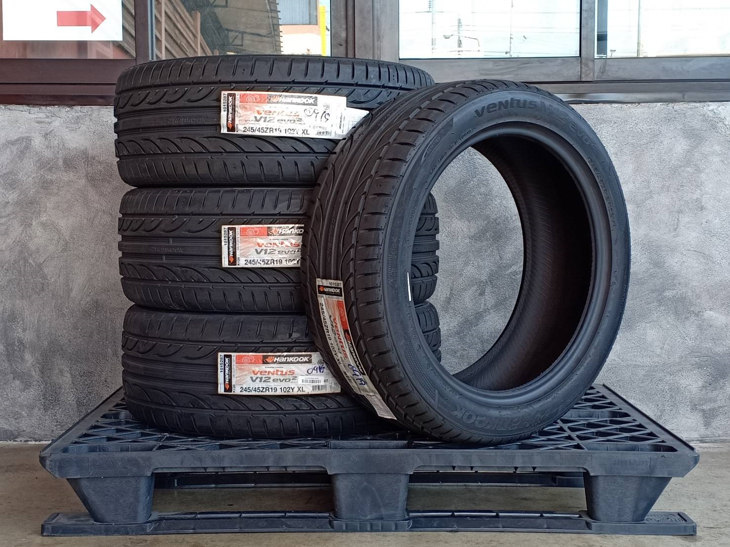HANKOOK 245/45ZR19 VENTUS V12 EVO2 102Y XL MADE IN KOREA