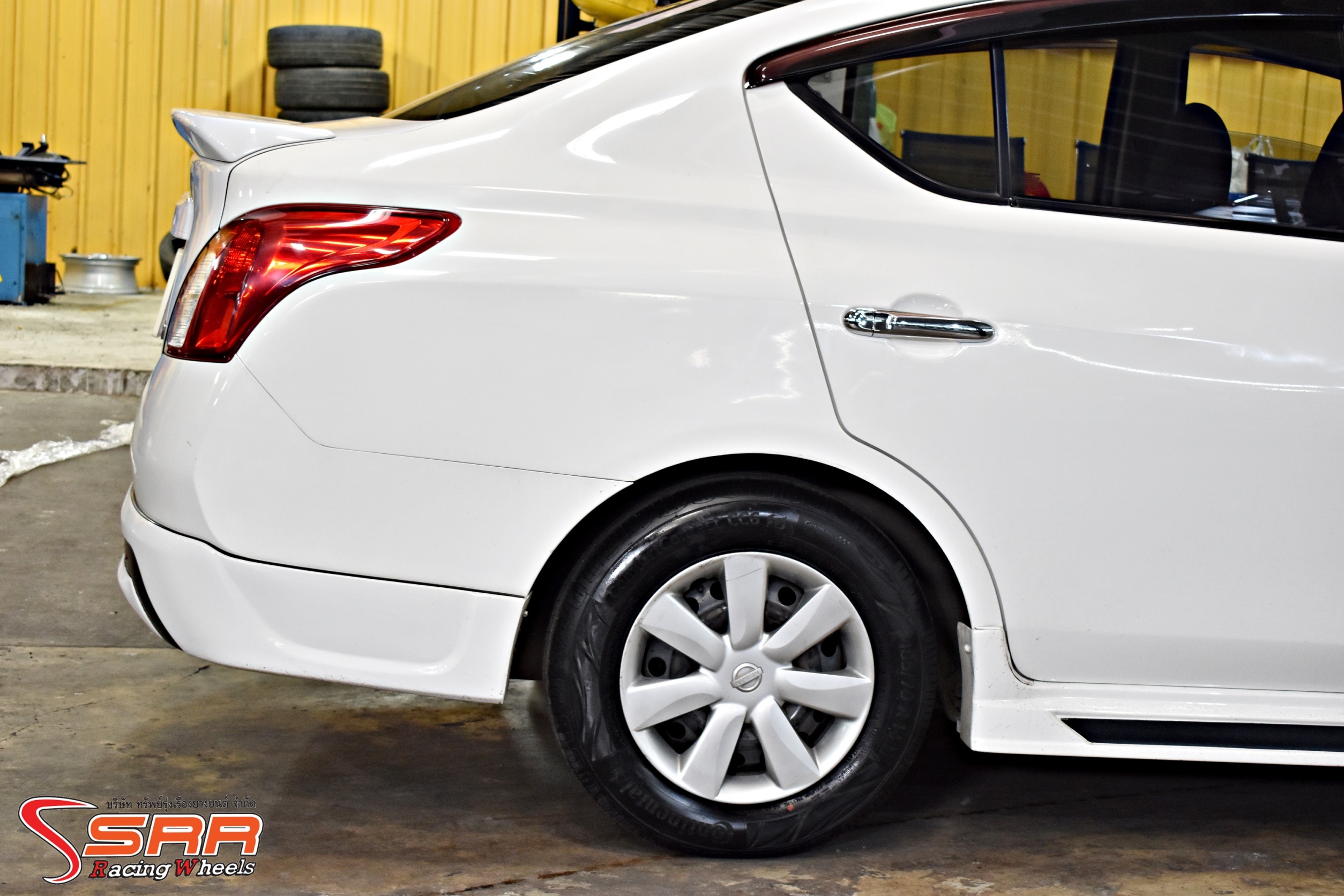 ยางใหม่ CONTINENTAL CC6 185/70-14 ปี19 ลดราคาพิเศษ