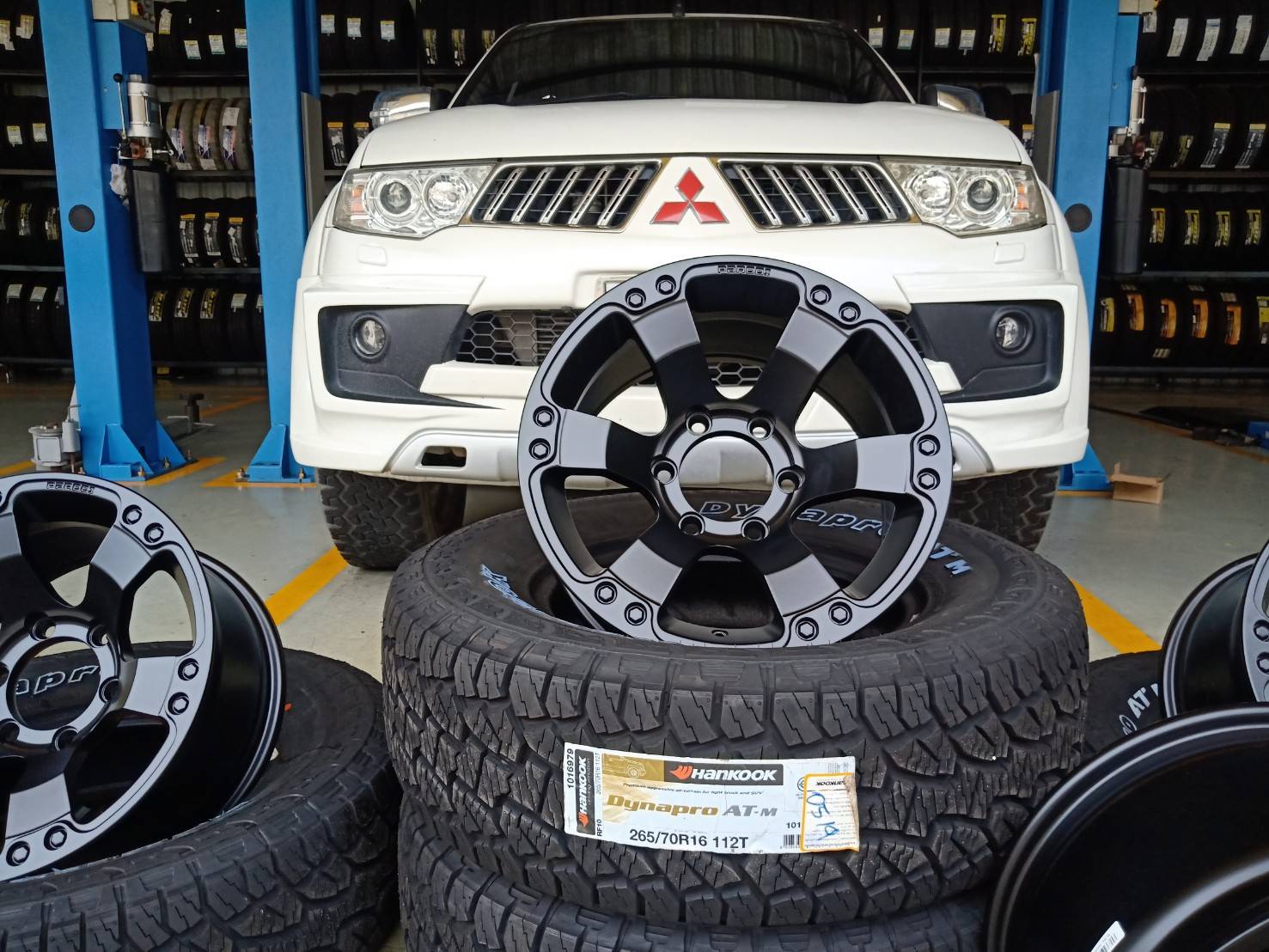 ล้อ PARODI ROAR ขอบ16 ใส่ PAJERO