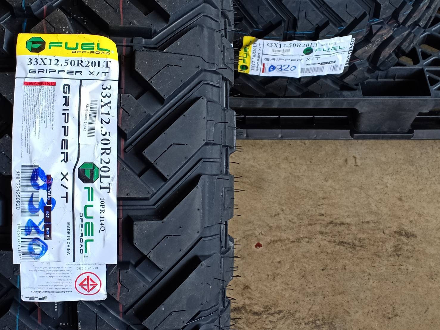 FUEL 33X12.50R20 GRIPPER X/T