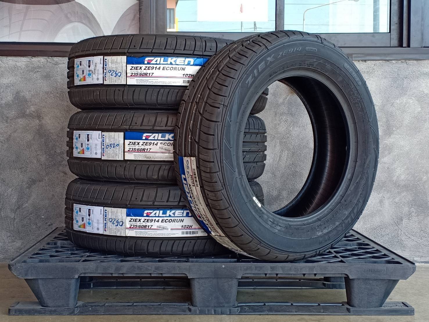 FALKEN 235/60R17 ZIEX ZE914 ECORUN 102H MADE IN THAILAND