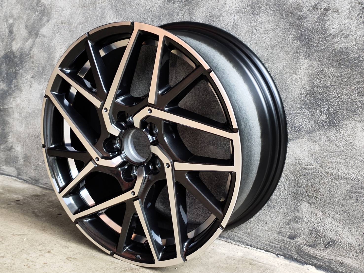 MV 17X7 5X114.3 +45 64 B/P
