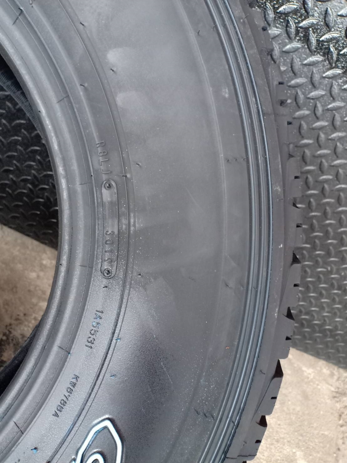 ยางเข้าใหม่ ลดราคา DUNLOP AT22 265/70R16 112T Y19