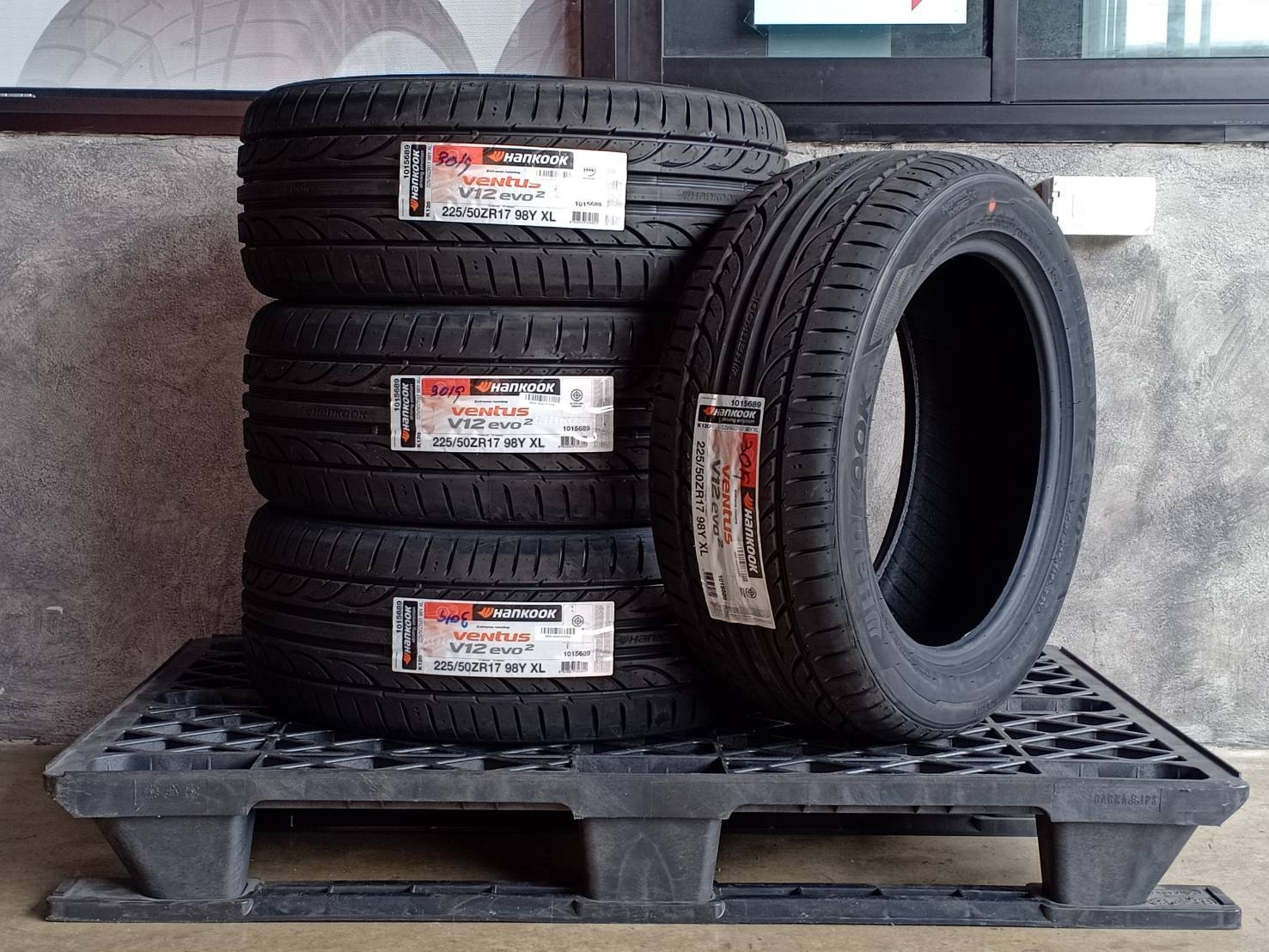 HANKOOK 225/50ZR17 VENTUS V12 EVO2 98Y XL MADE IN KOREA