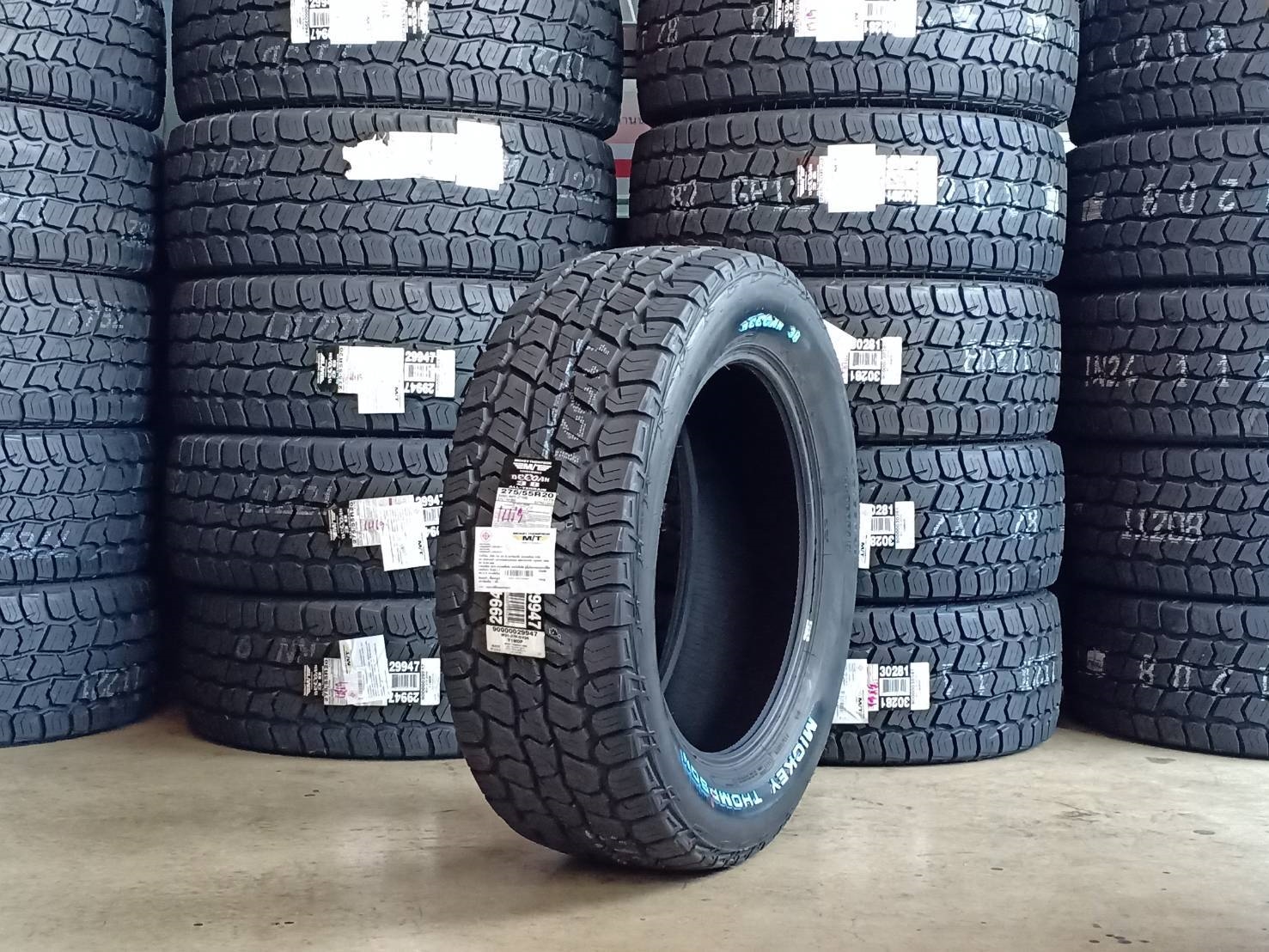 MICKEY THOMPSON DEEGAN38AT 275/55-20 ปี19 ซื้อครบ4เส้น รับส่วนลด 1000 บาท