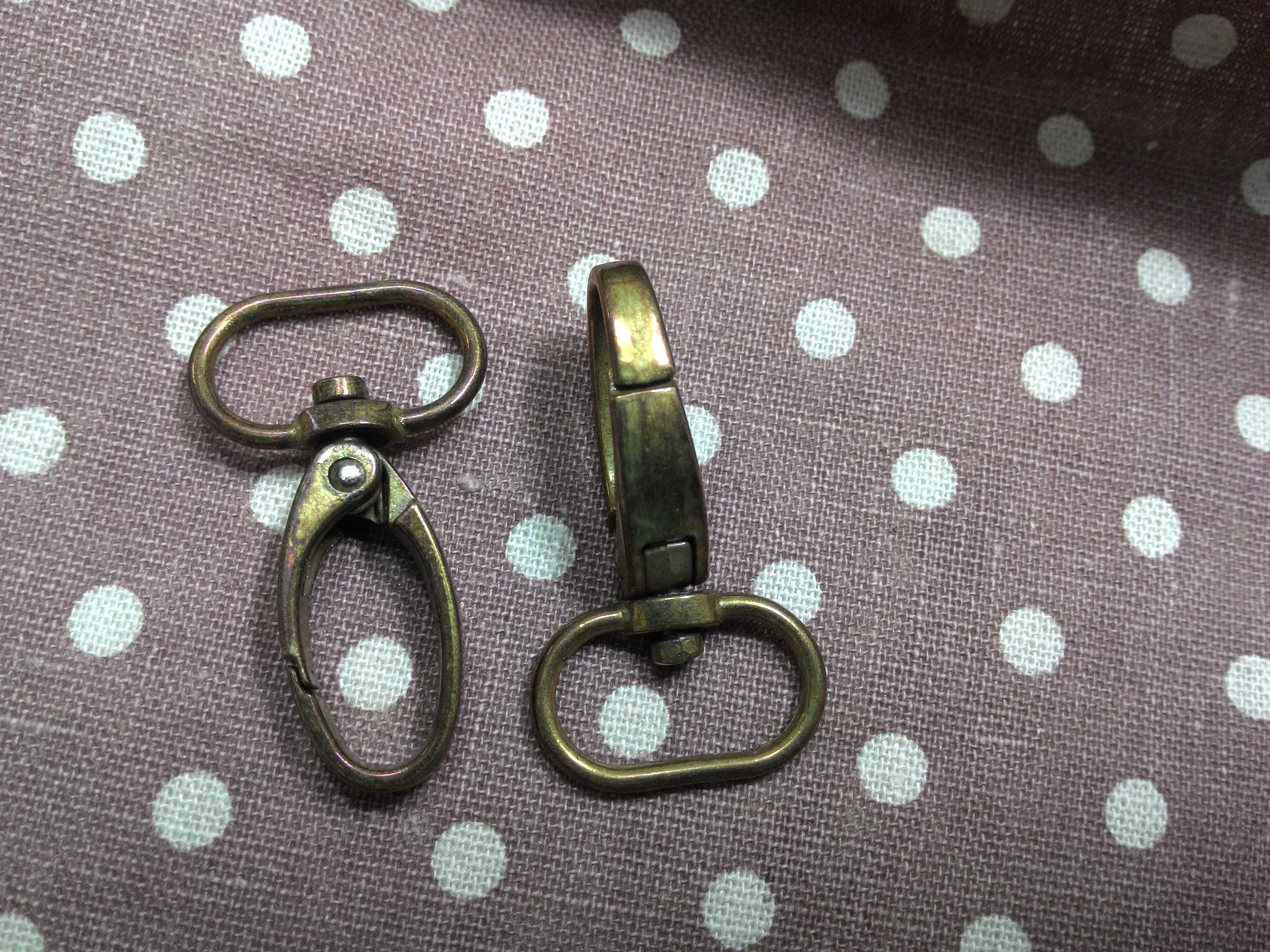 คอหมาดอกบัวก้น6หุน เหลืองดำ