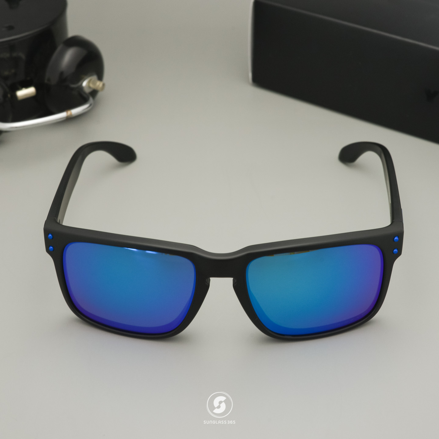 Oakley HOLBROOK OO9244-48 Prizm Sapphire Iridium Polarized