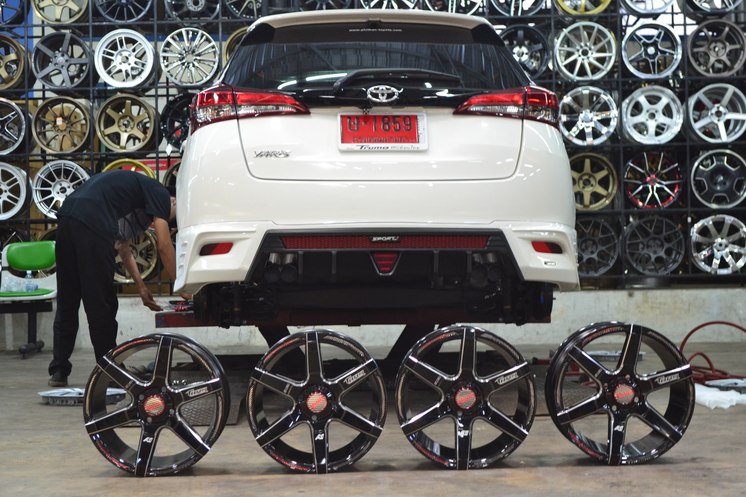 ล้อใหม่ SA1 ขอบ15 ขอบ17 ราคาพิเศษ