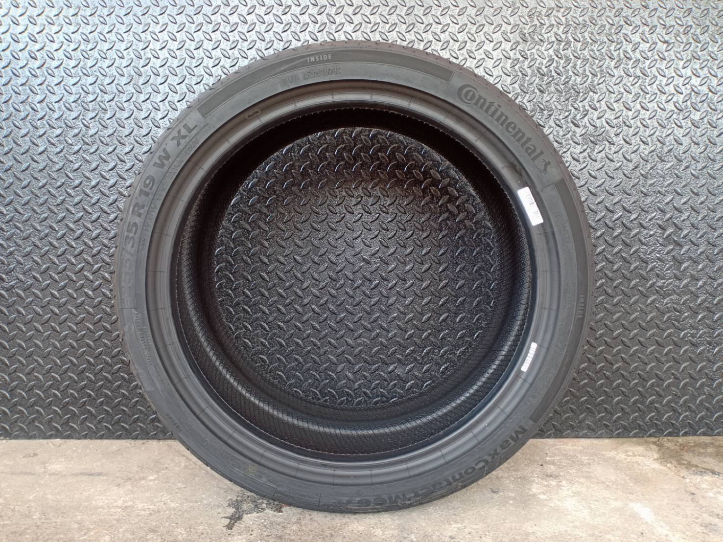 CONTINENTAL 255/35R19 CONTACT MC6 ราคาถูก