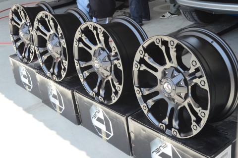 ล้อแท้ FUEL VAPOR ขอบ20 ออฟโรด ราคาพิเศษ