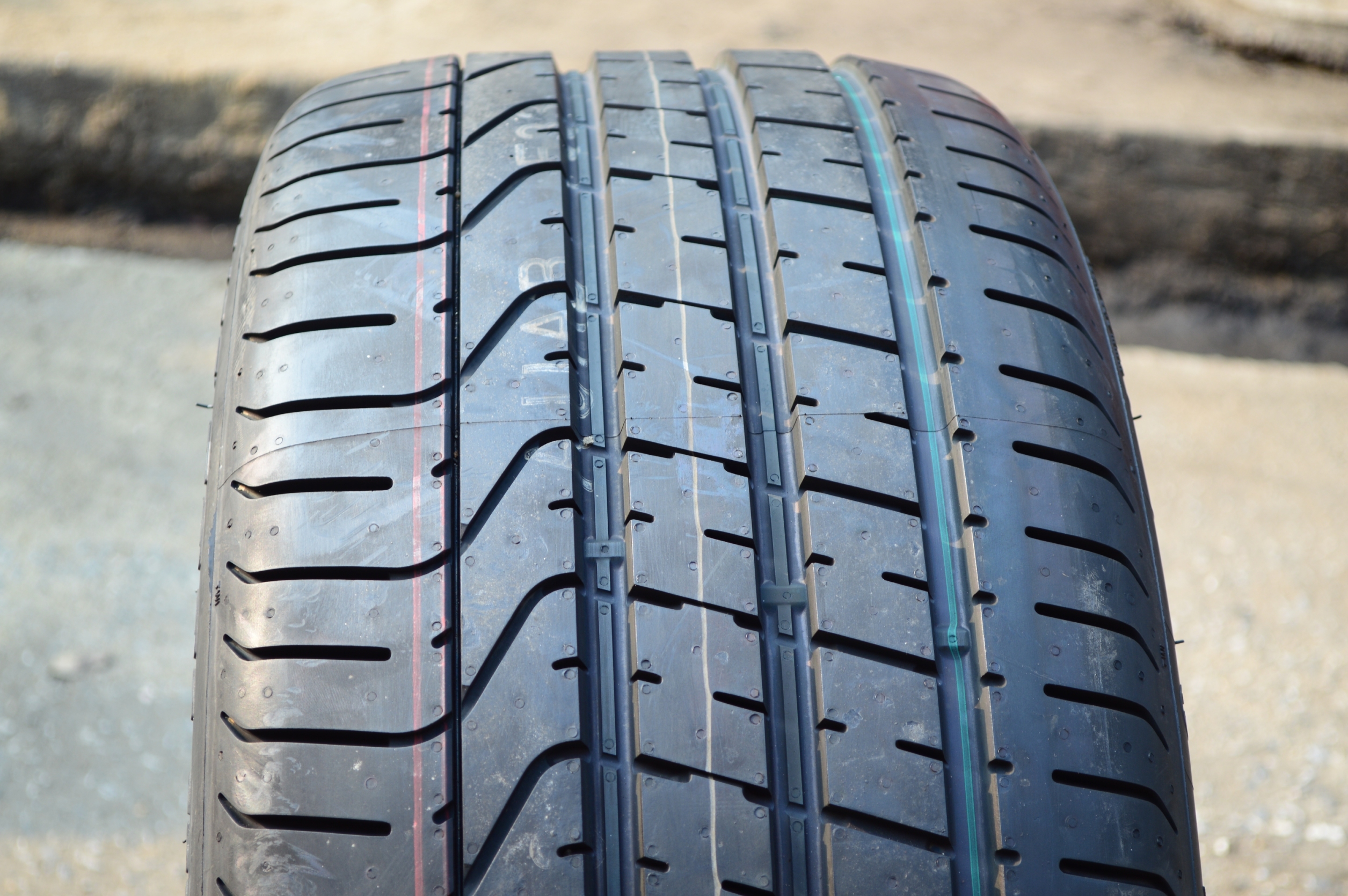 PIRELLI ZERO 275/35-21 เส้น 12500 ปกติ 21000
