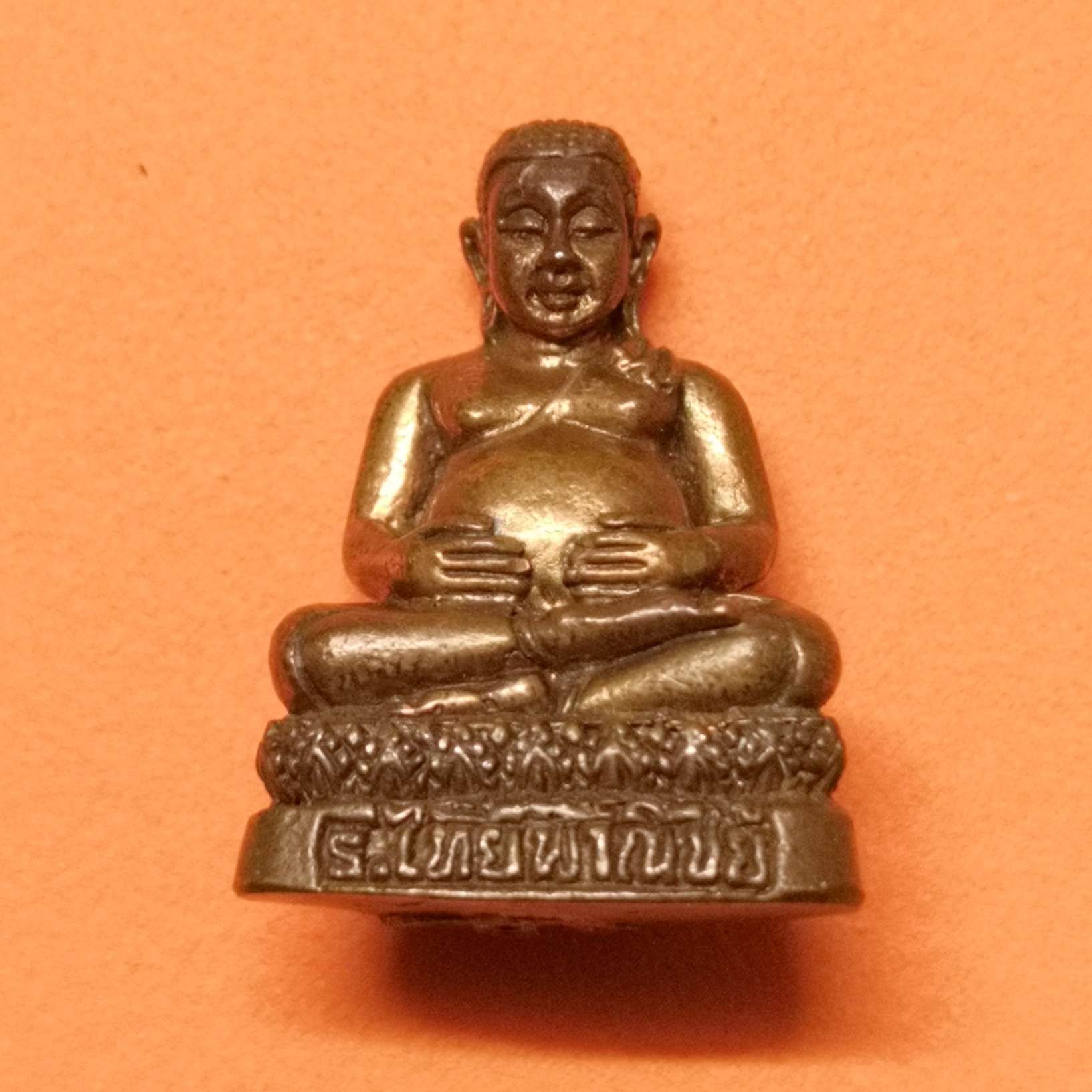 พระกริ่ง พระสังกัจจายน์ ที่ระลึกครบ 100 ปี ธนาคารไทยพาณิชย์ พศ 2550 พิธีพุทธาภิเษก 3 วาระ ณ วัดเบญจมบพิตร กรุงเทพ ขนาดสูง 2.2 เซน (ไม่มีกล่องครับ)