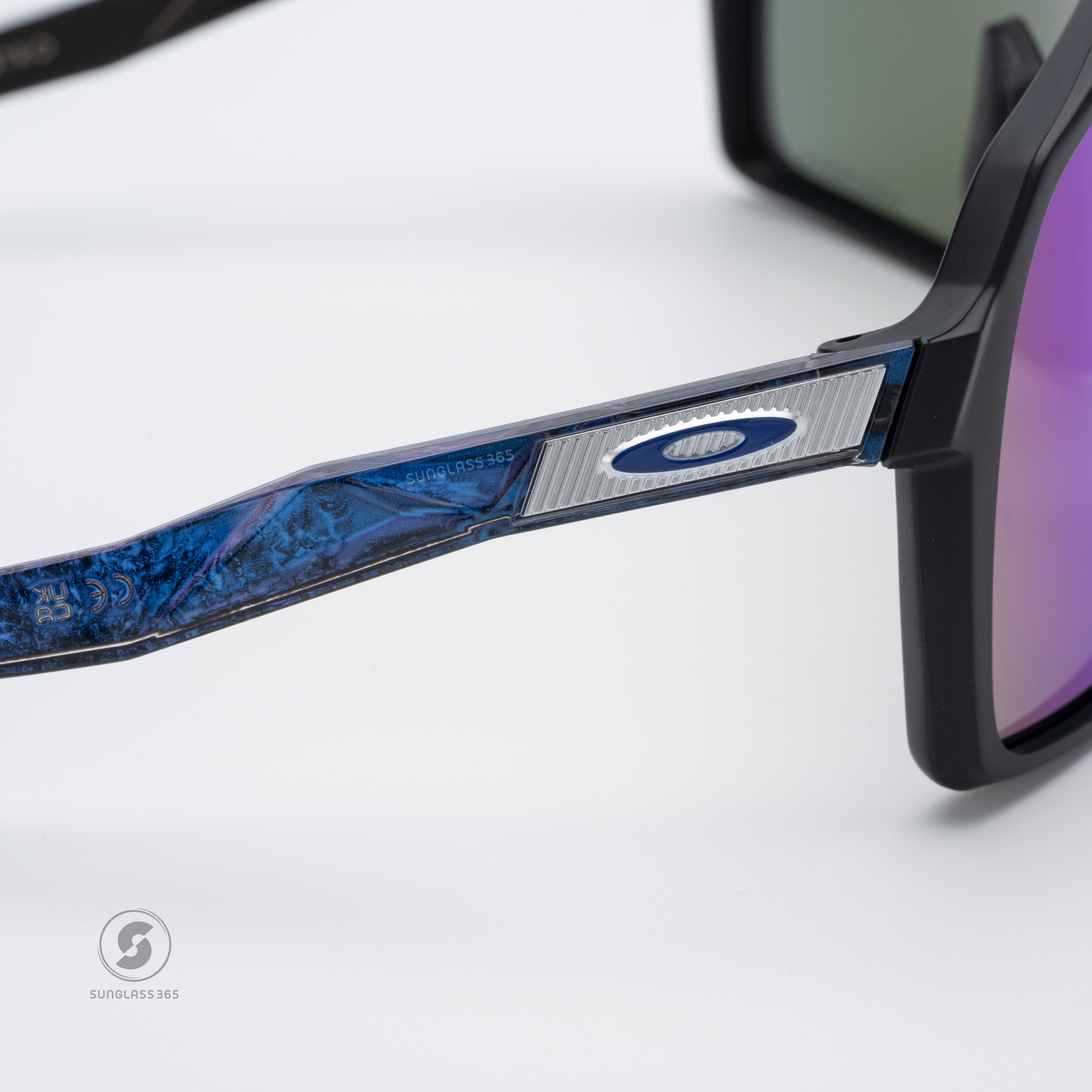 OAKLEY OO9406A-50 Sutro(A) Matte Black Prizm Sapphire