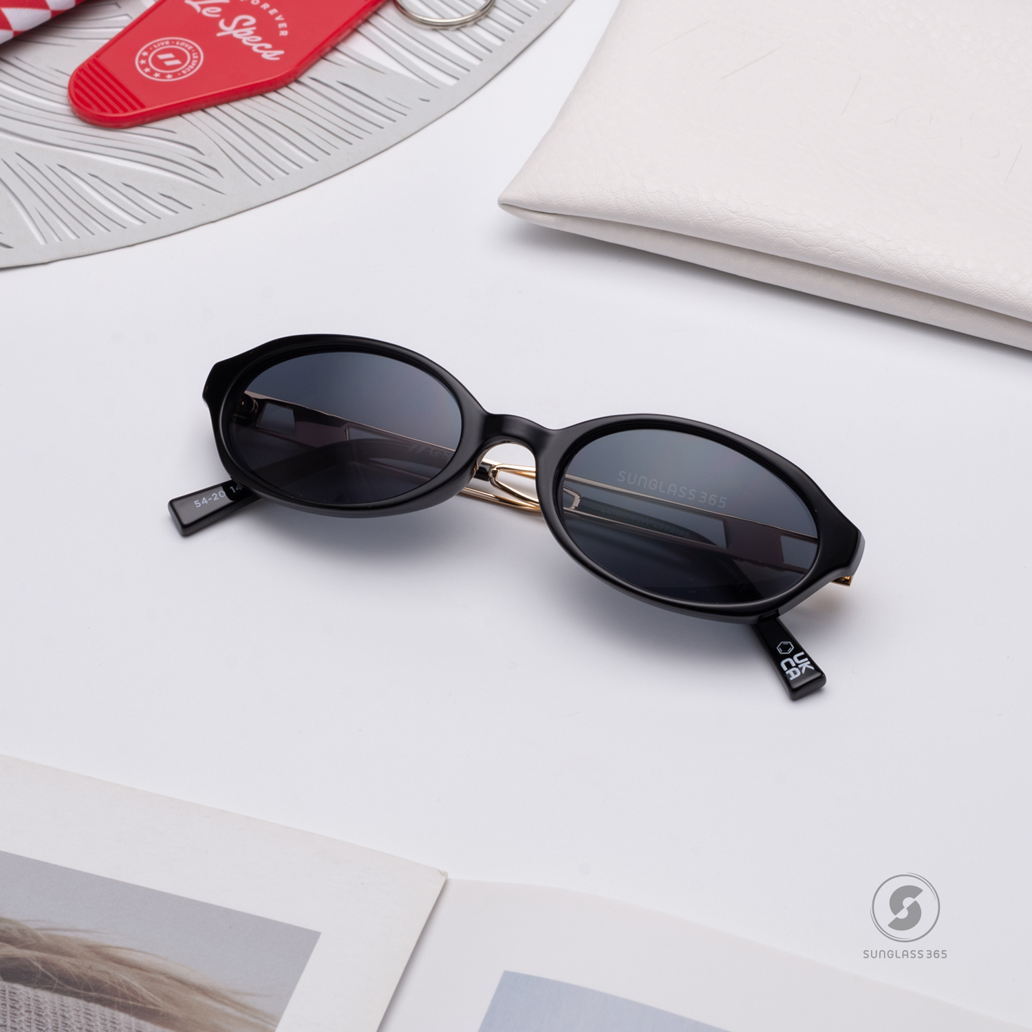 แว่นกันแดด Le Specs LSP2352198 LUNITA Black