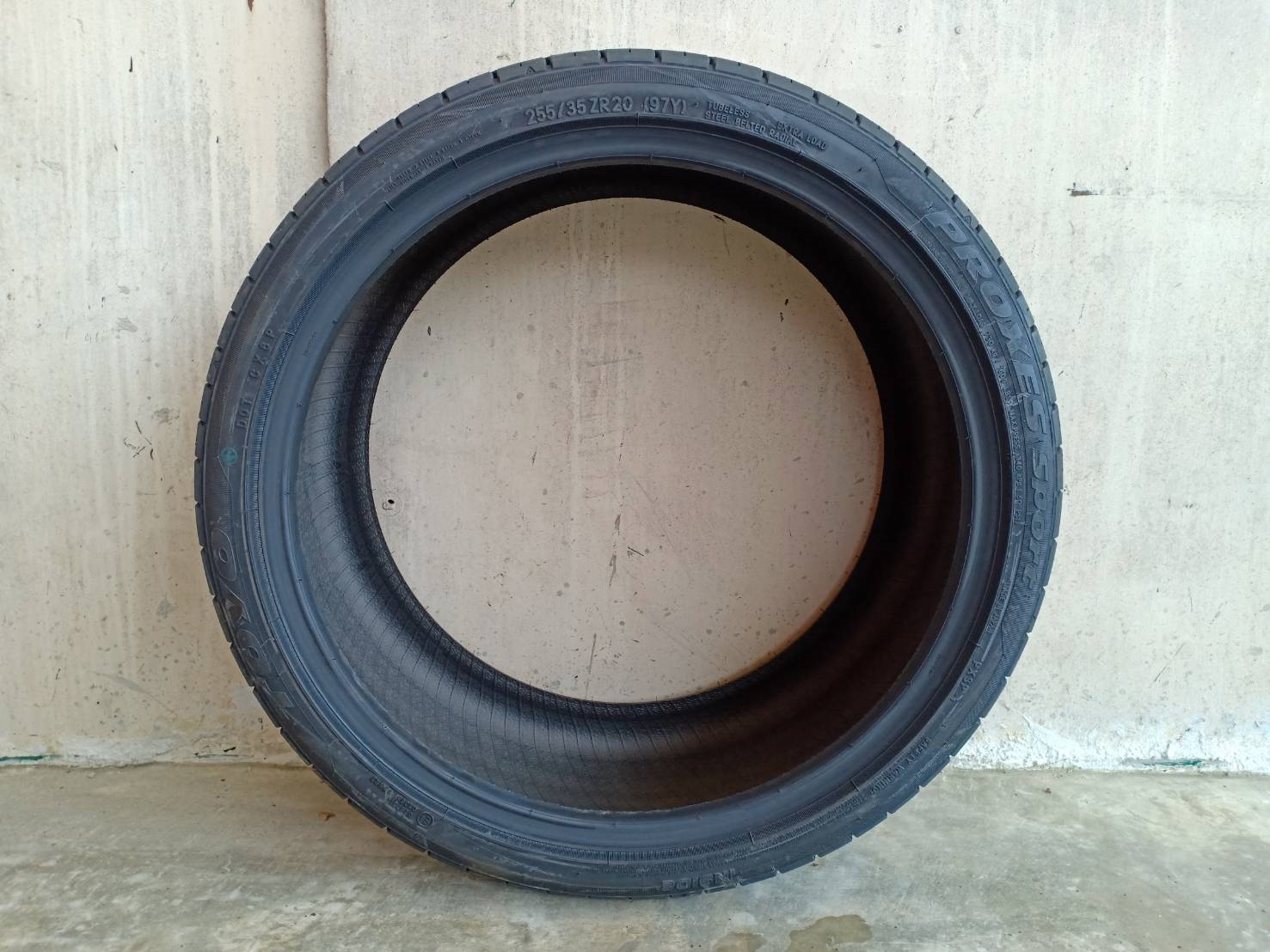 TOYO 255/35ZR20 PROXES SPORT ปี19 ราคาส่ง