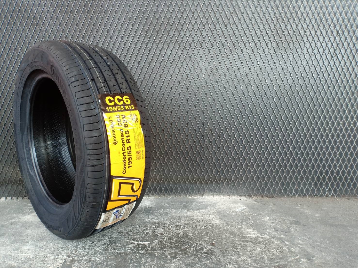 CONTINENTAL CC6 195/55-15 ยางสำหรับรถเก๋ง