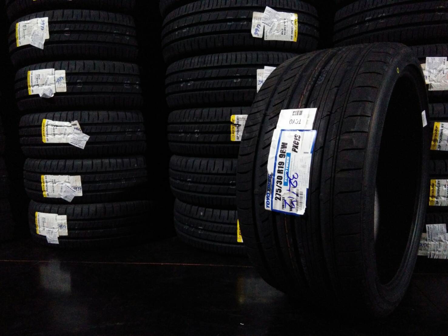 TOYO C1S 275W30S19 เส้น 10800 ปี17