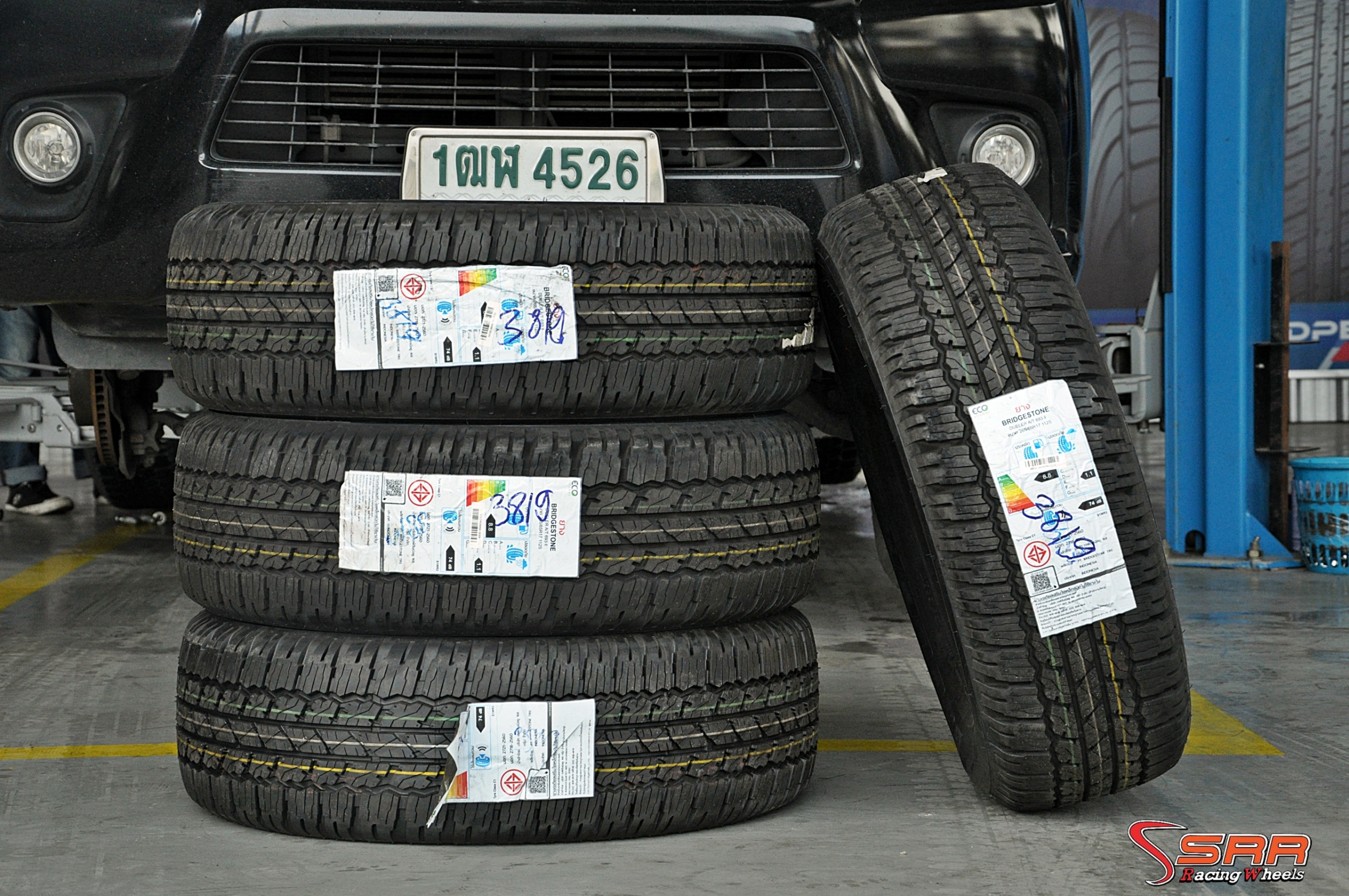 BRIDGESTONE AT693 265/65R17