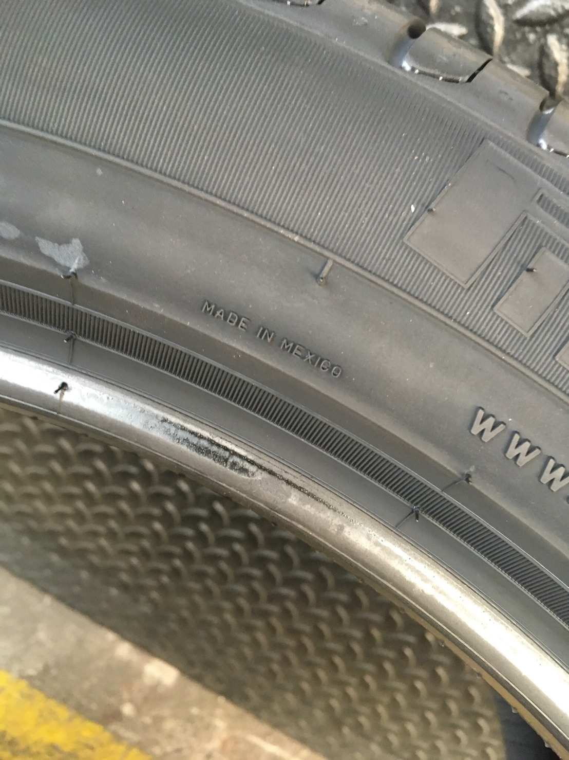 PIRELLI SCORPION VERDE 265-45-20 ยางใหม่ ราคาพิเศษ