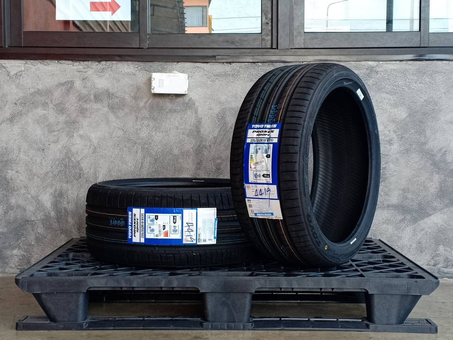 TOYO PROXES SPORT 235/35-19 ยางญี่ปุ่น ราคาพิเศษ