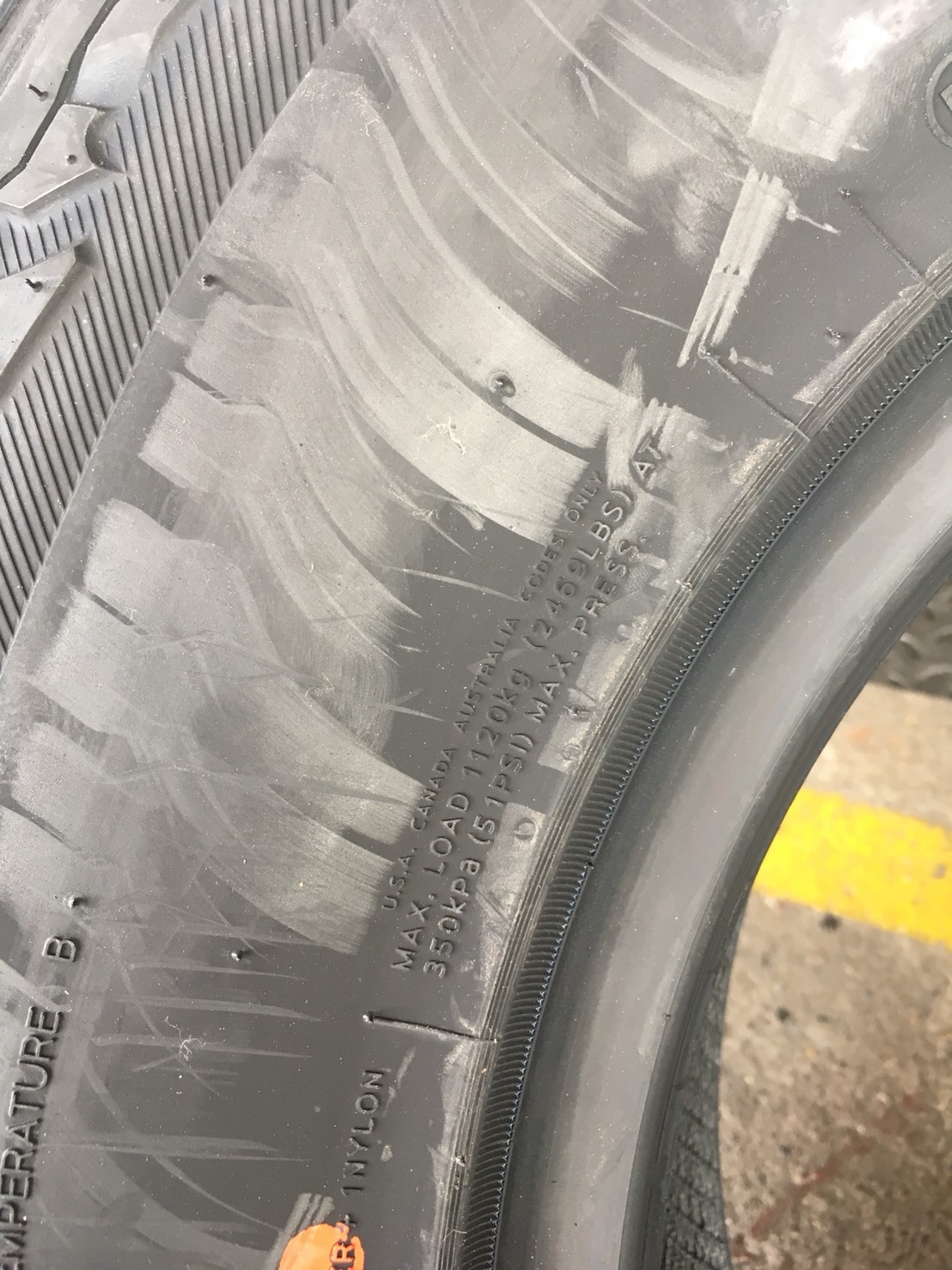 HANKOOK DYNAPRO AT-M 265-70-16 เส้น 3900 ปกติ 4900 ปี18