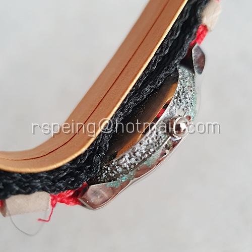 นาฬิกาข้อมือ TCL พร่อมกล่องสีแดง