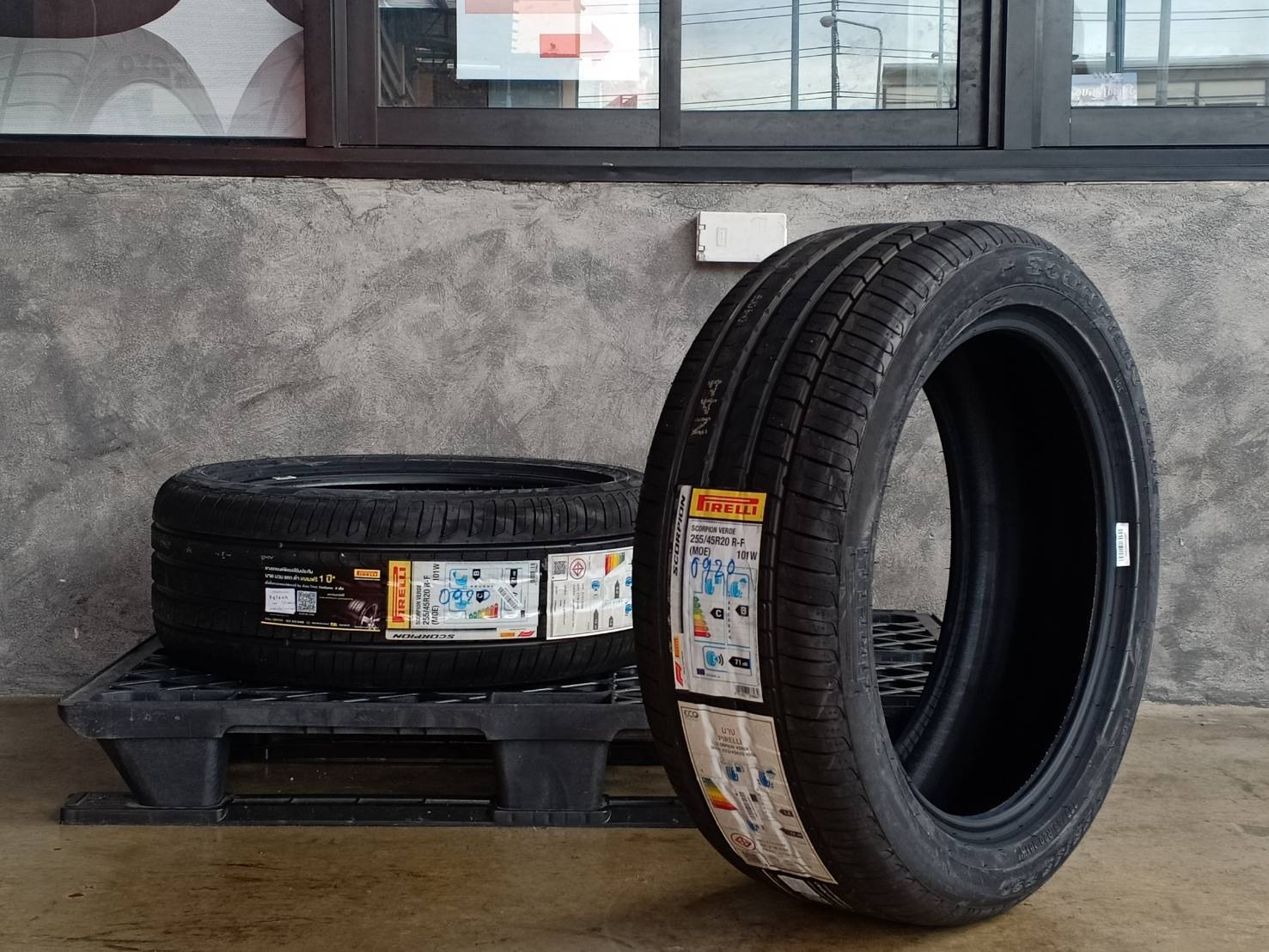 PIRELLI 255/45R20 SCORPION VERDE R-F (MOE) ราคาถูก