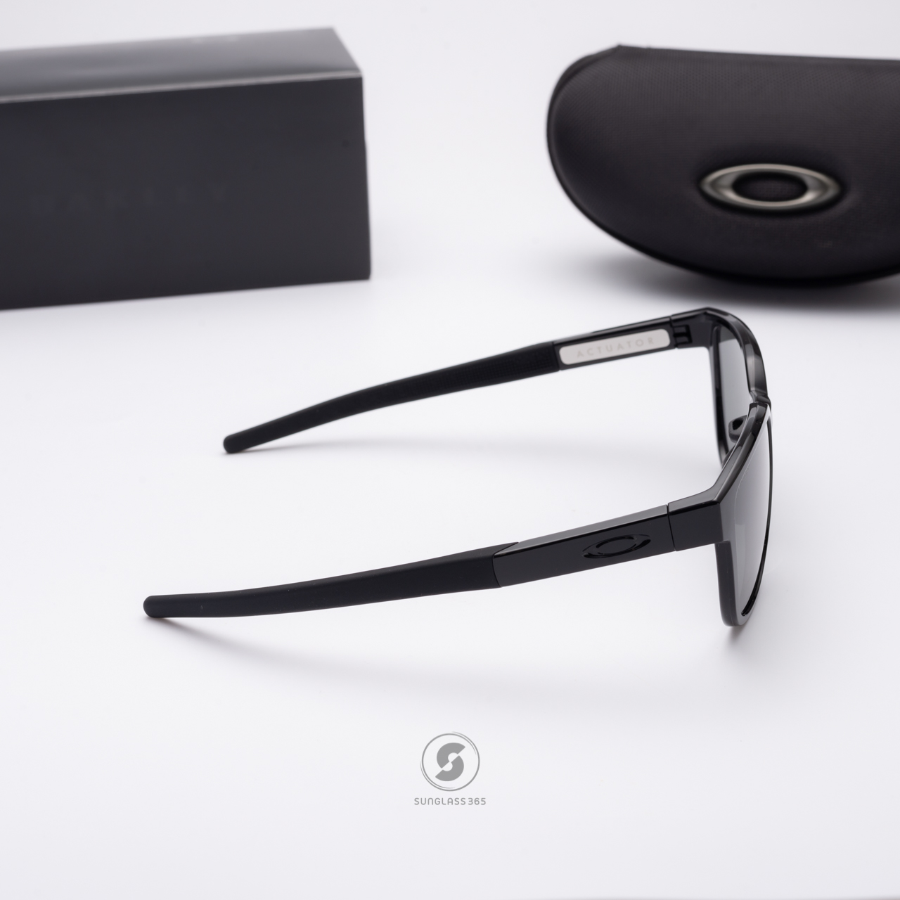 Oakley Actuator(A) OO9250A-01 Polished Black Prizm Grey