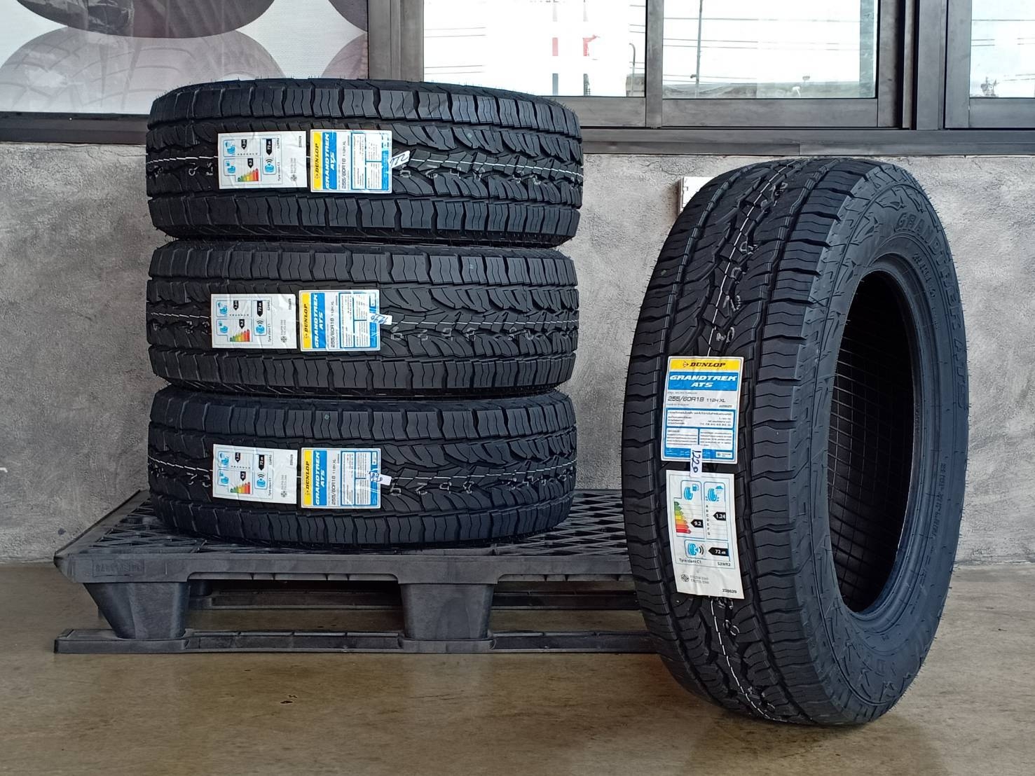 DUNLOP 255/60R18 GRANDTREK AT5 112H XL MADE IN THAILAND