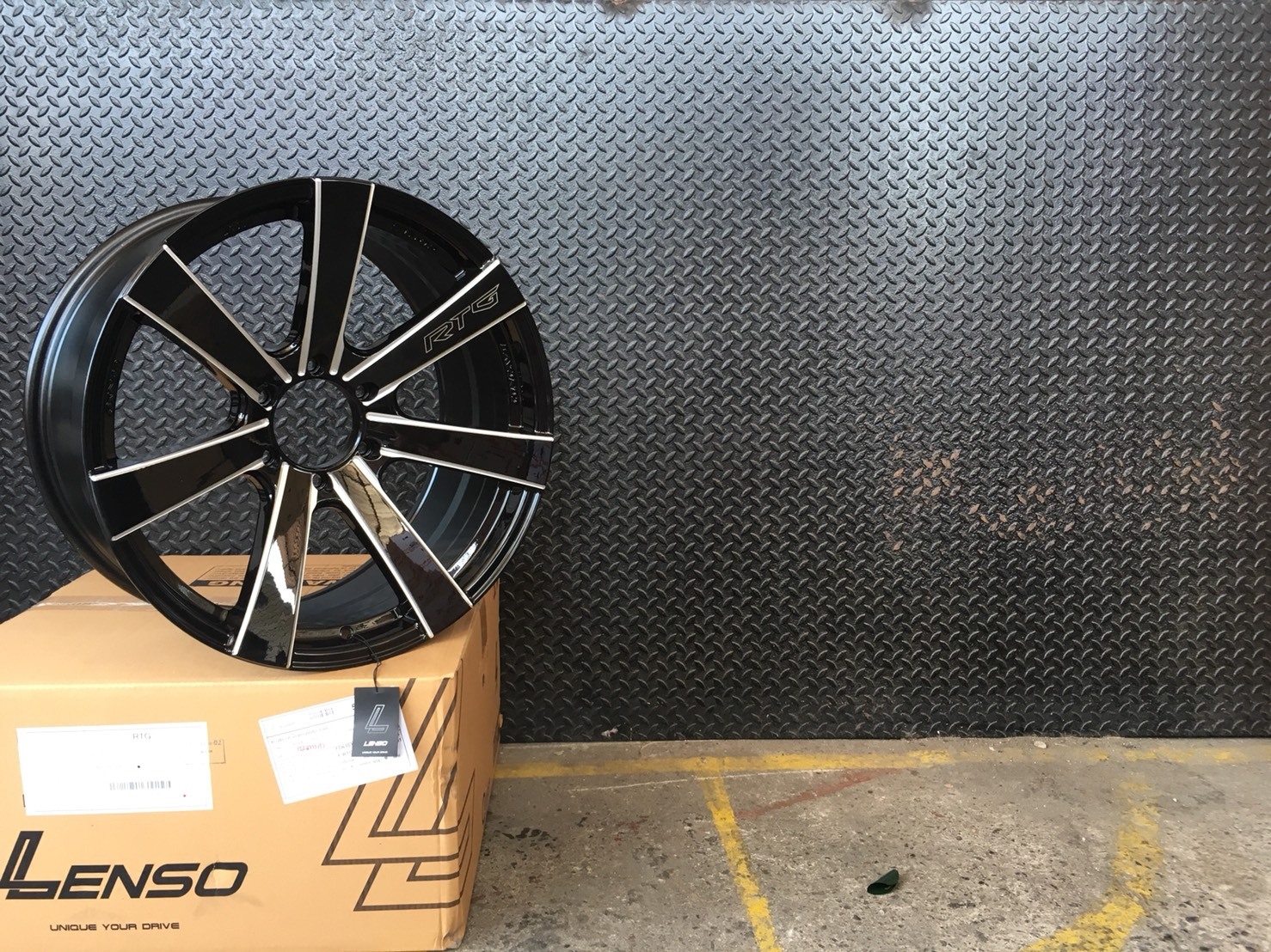 ล้อแท้ LENSO RTG ขอบ1นิ้ว วงละ 6,500.-