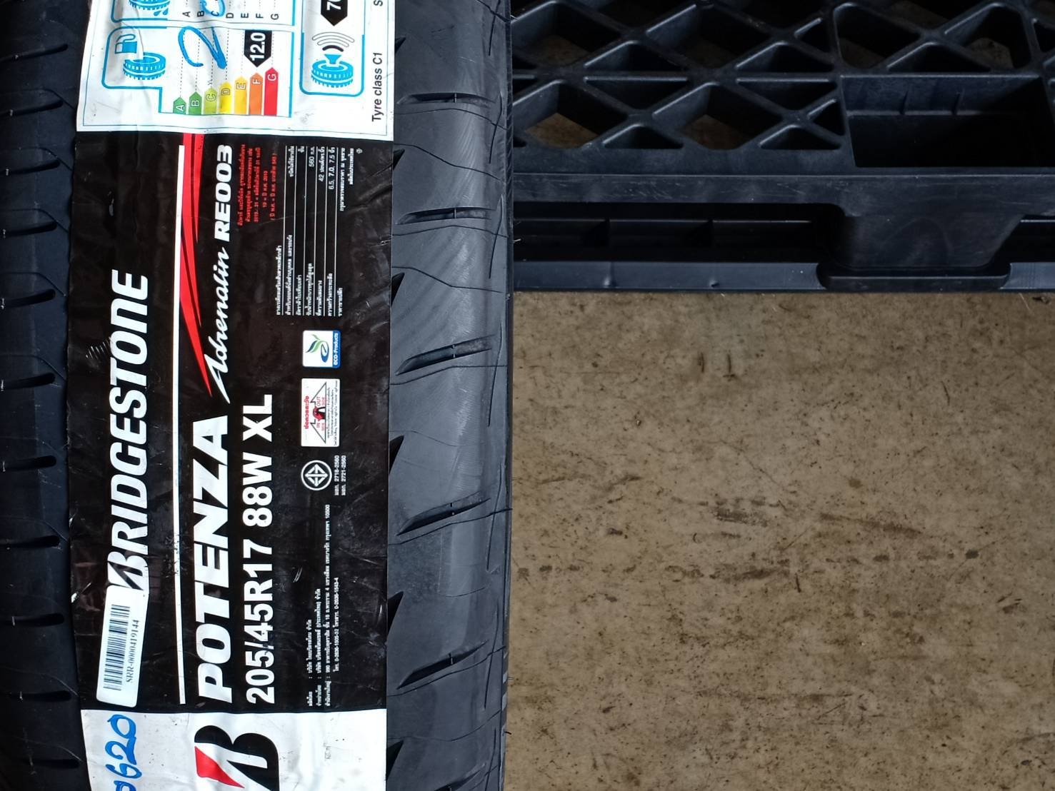 BRIDGESTONE 205/45R17 POTENZA RE003 88W XL MADE IN THAILAND