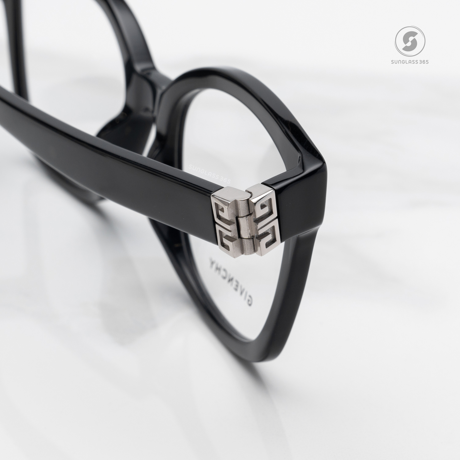 แว่นสายตา Givenchy GV50016I 001