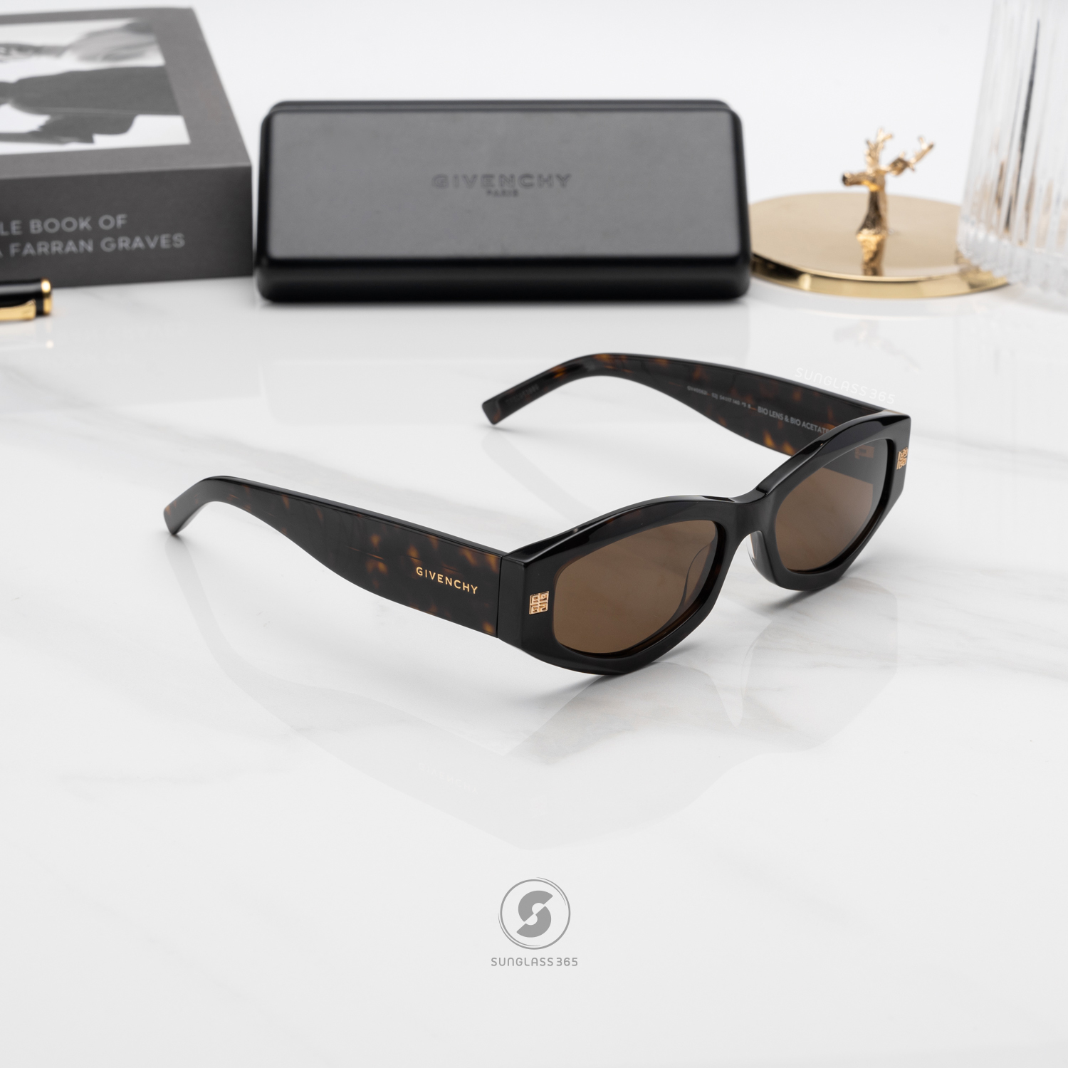 แว่นกันแดด Givenchy GV40062I 52J