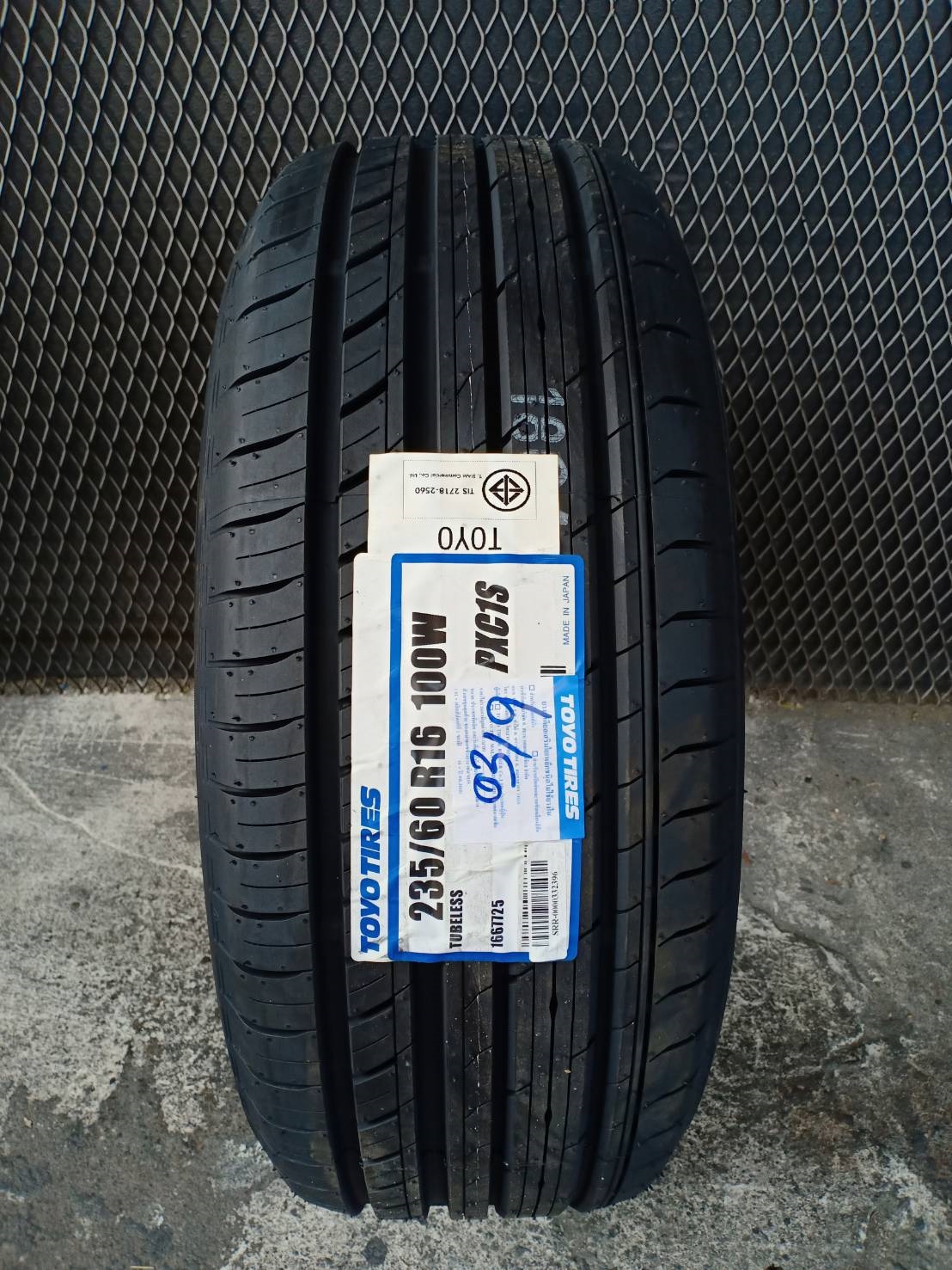 ยางใหม่ปี19 TOYO C1S 235-60-16 ราคาถูก