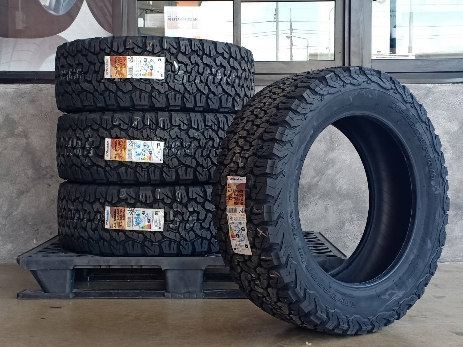 BF-GOODRICH ALL TERRAIN TA KO2 275/55R20 u.s.a