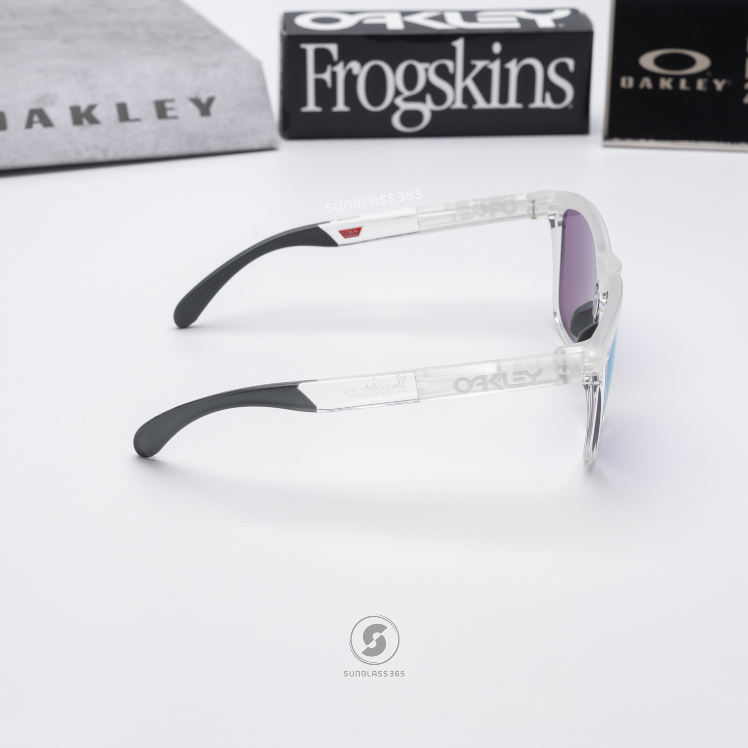 Oakley Frogskins Range A OO9284A-11 Matte Clear Prizm Violet