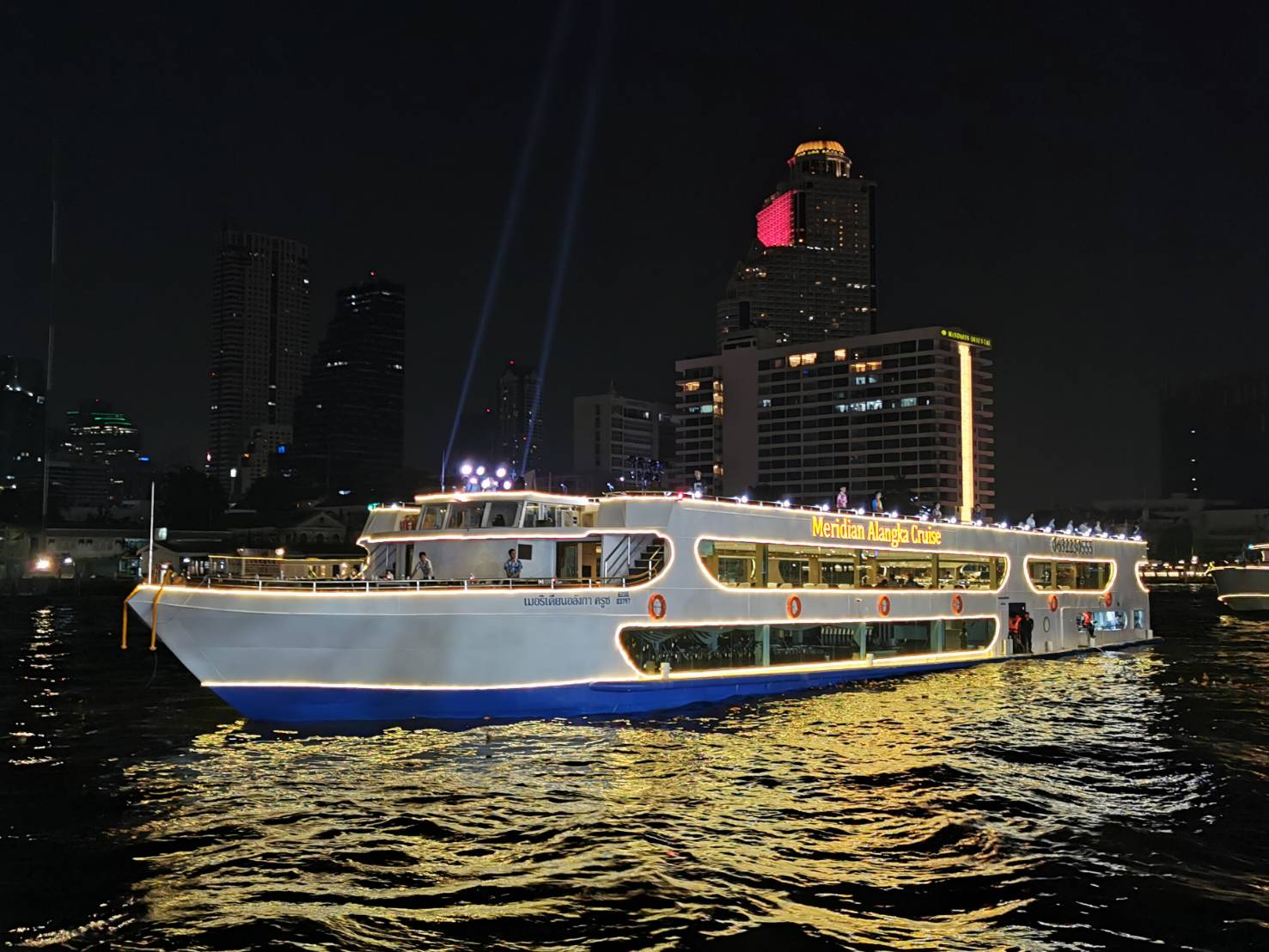 ล่องเจ้าพระยาดินเนอร์ เรือวีว่า อลังกา ครูซ Viva Analgka Cruise ราคาพิเศษ