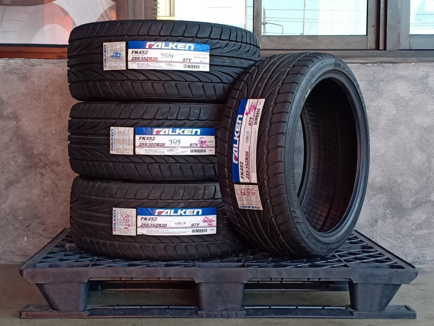 FALKEN 255/35ZR20 FK452 97Y MADE IN THAILAND