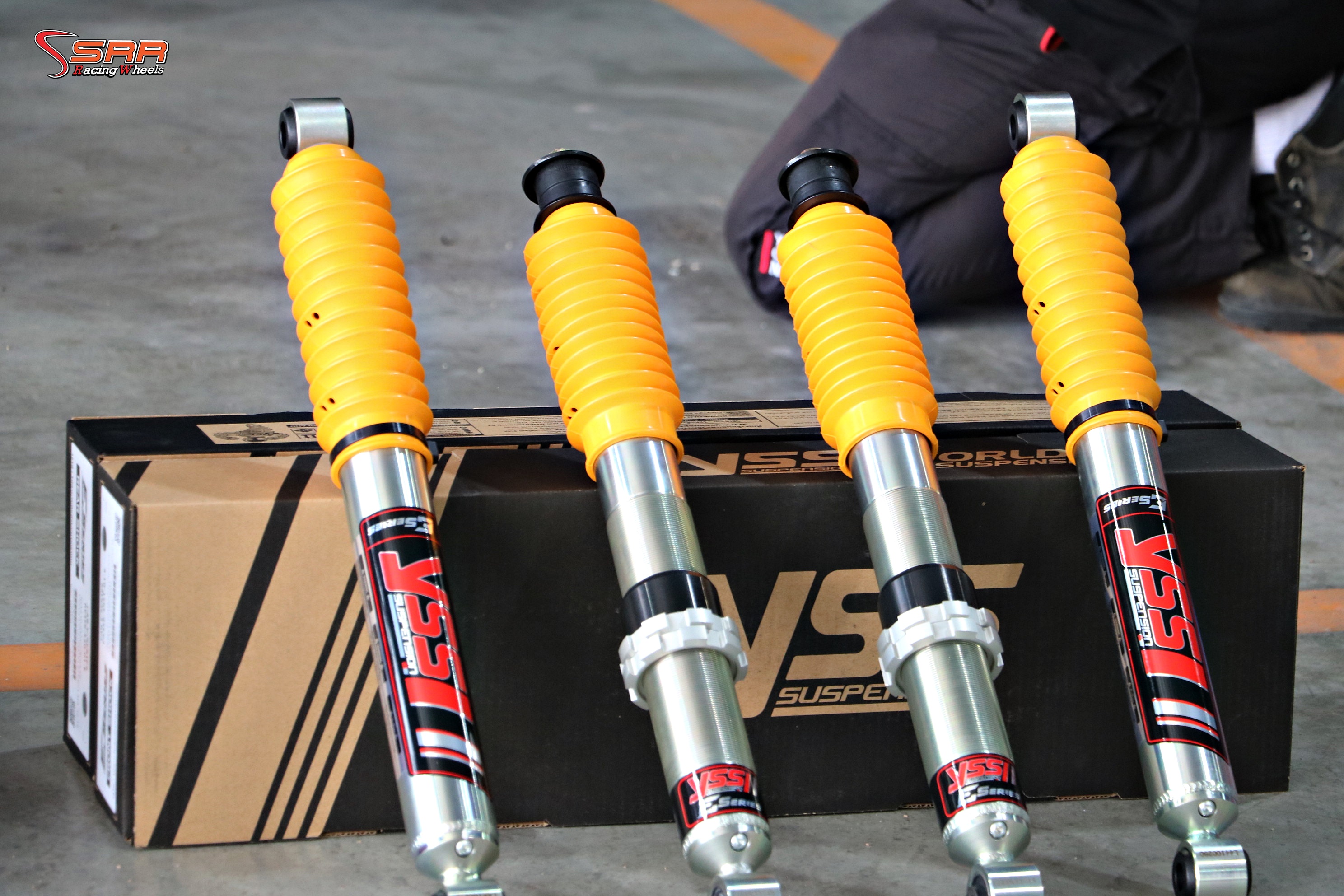 โช้ค Yss E series ผ่อน0% ได้ 6-10 เดือน ที่ทรัพย์รุ่งเรืองยางยนต์ สาขาสำนักงานใหญ่ ที่เดียว