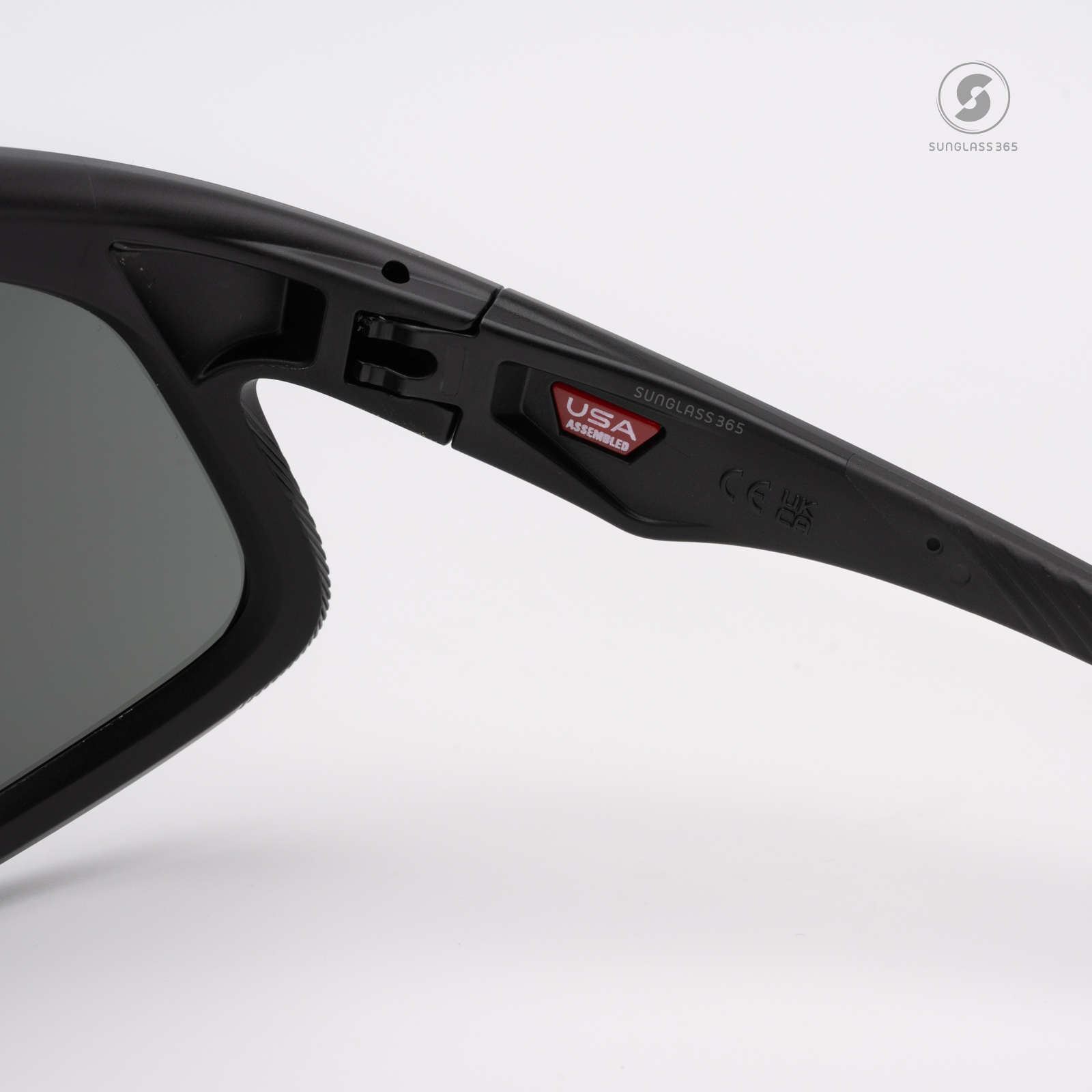 Oakley RSLV OO9484D-01 Matte Black Prizm Black