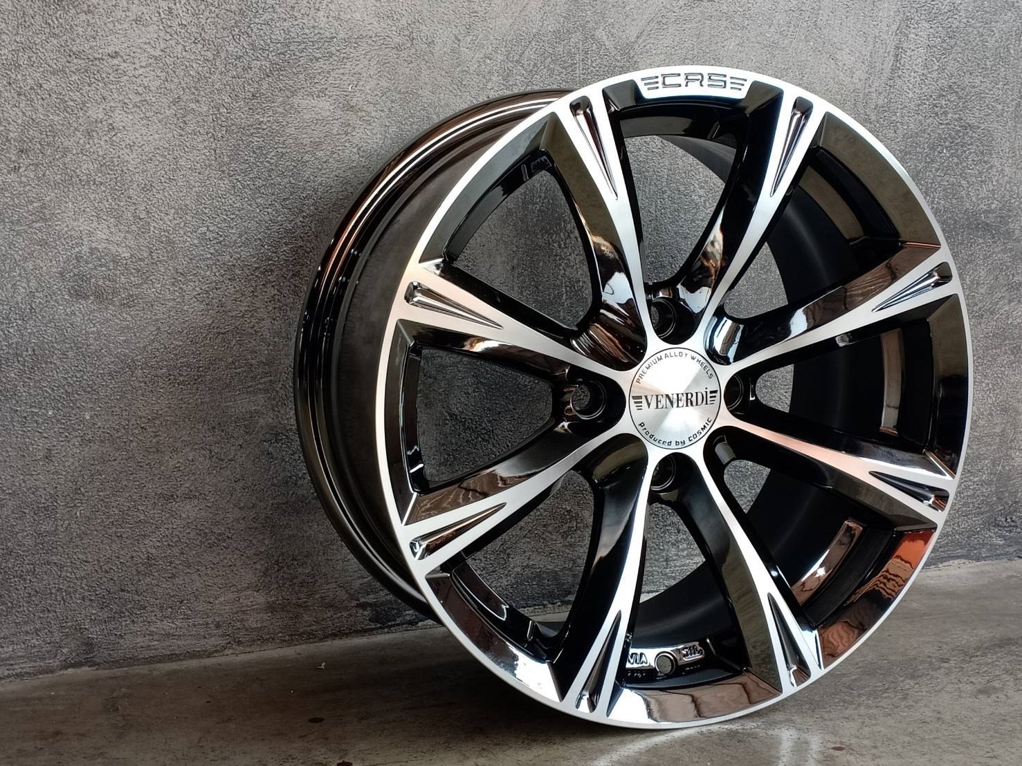 VENERDI MF8008 PCD 4x100 15x7 ET+38 สินค้าราคาถูก