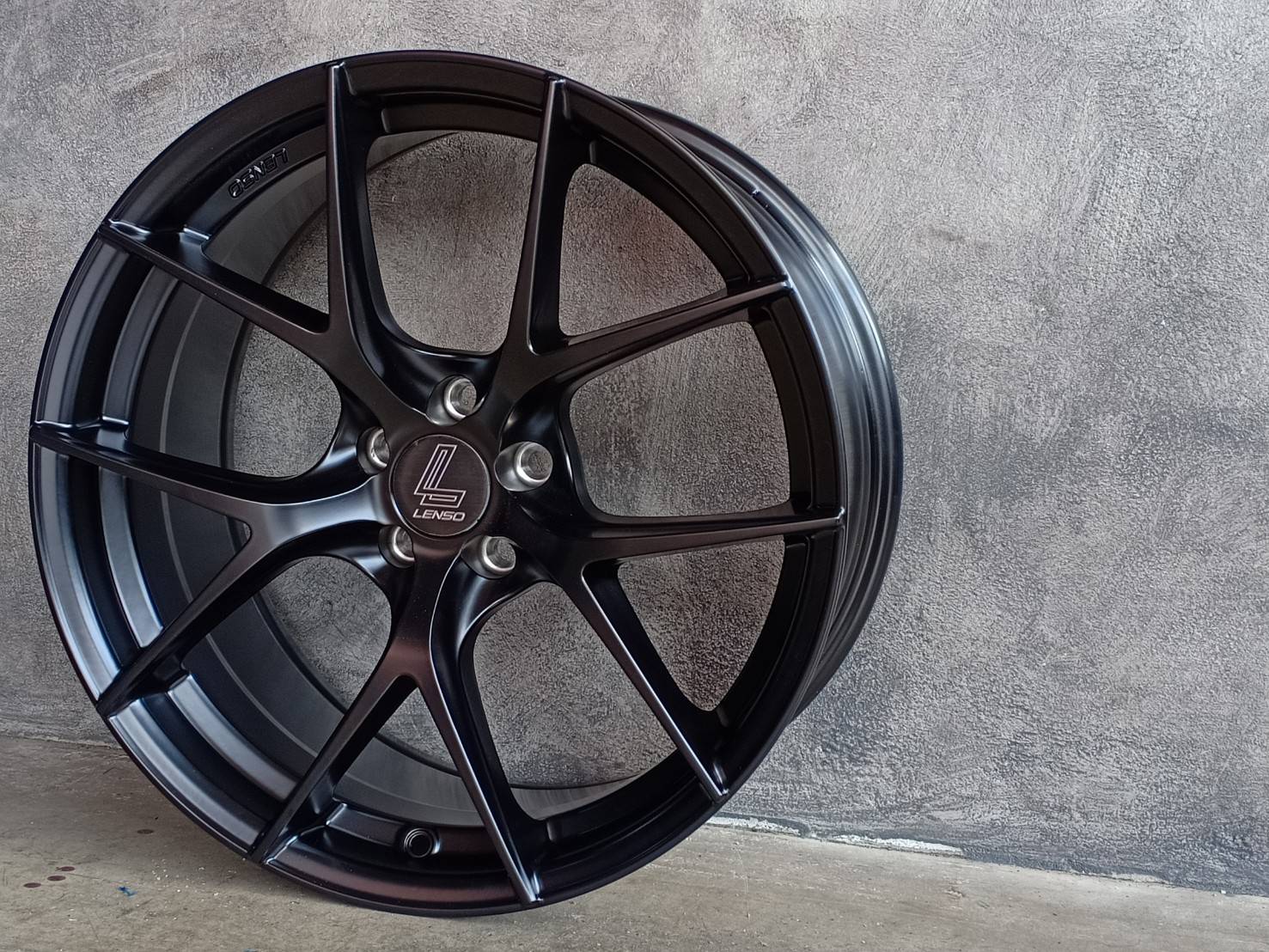 JAGER-DYNA 18X8.5 PCD 5X100 ET+35 CB.73/65 MK
