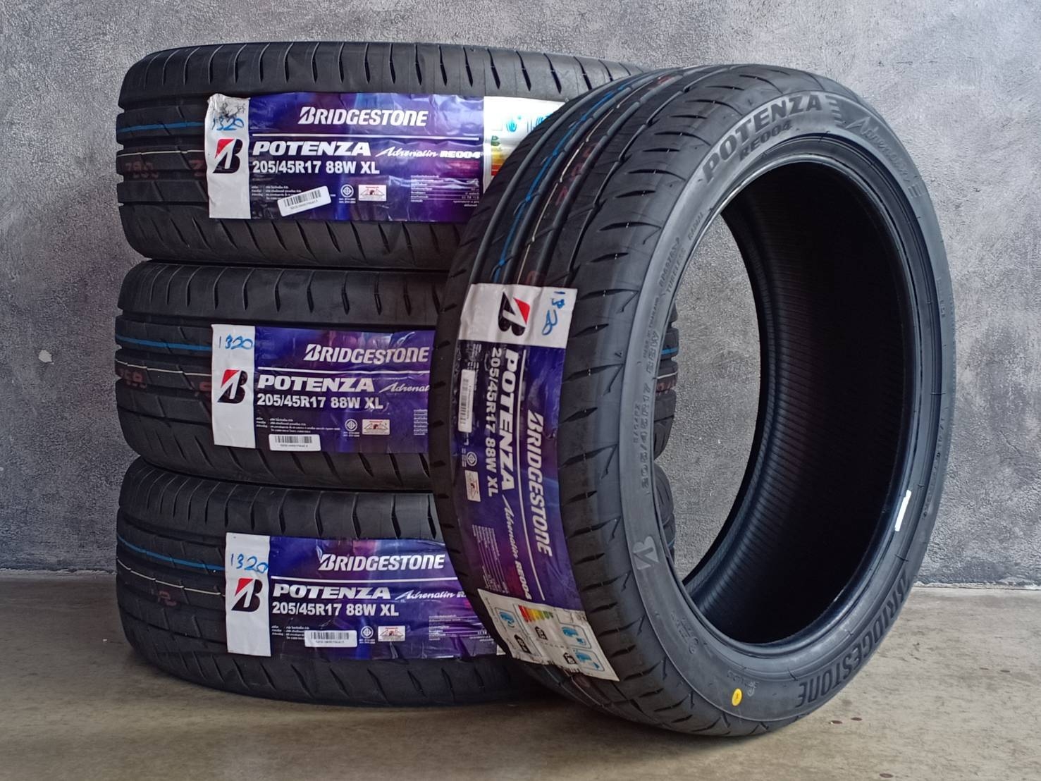 BRIDGESTONE 205/45R17 POTENZA RE004 88W XL MADE IN THAILAND