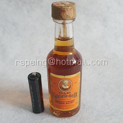 เหล้าขวดเล็ก เหล้าแท้ขวดแก้ว Old Grand Dad Bourbon Whisky